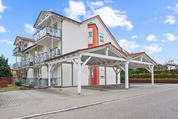 Kapitalanleger aufgepasst! Zentrumsnahe Wohnung mit Carport in Meckenbeuren