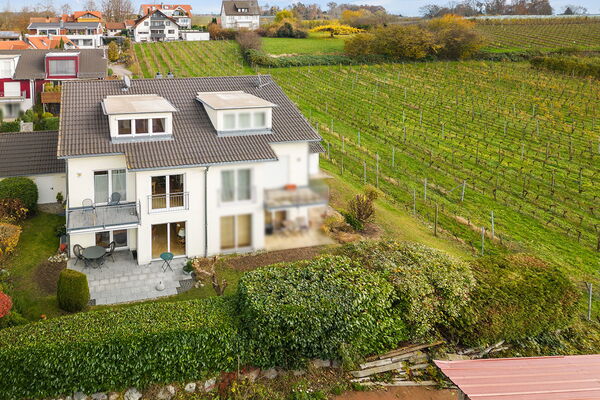 Lindau-Nonnenhorn: extrem gepflegte Haushälfte in ruhiger Wohnlage