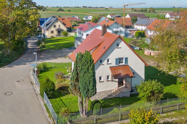 Gut & günstig! Kleines Juwel in schöner Wohnlage nahe Laupheim