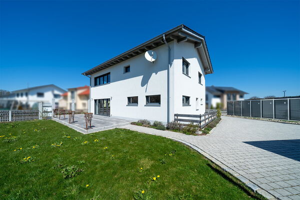 Schönes Haus mit ELW in einem Teilort von Leutkirch - Top - Ausstattung - wie neu!