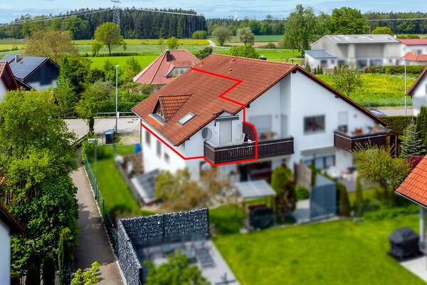 Bald bezugsfrei: Gemütliche 2-Zimmer-Wohnung im Dachgeschoss